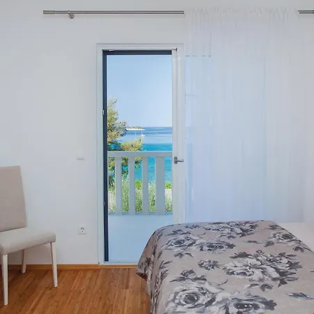 Four-bedroom In Gradina Holiday home Rudina