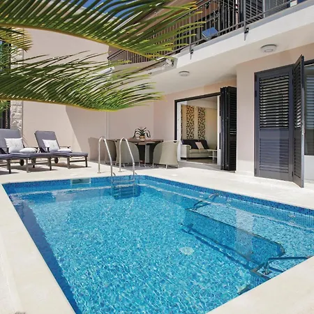 Four-bedroom In Gradina Holiday home