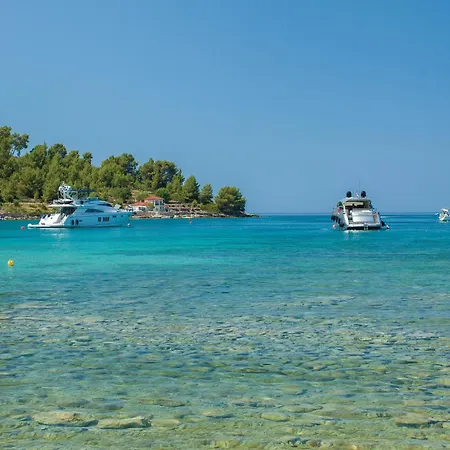 Holiday home Four-bedroom In Gradina *