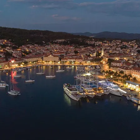 Four-bedroom In Gradina Rudina