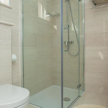 Four-bedroom In Gradina * Rudina